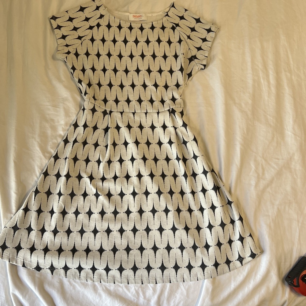 Renee C Dress Womens Medium Black White Textured Knit Fit And Flare Geometric